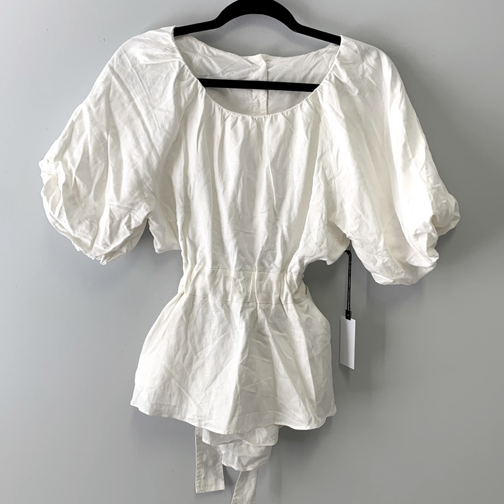 NWT!!!! ASTR Linen Top Sz Small